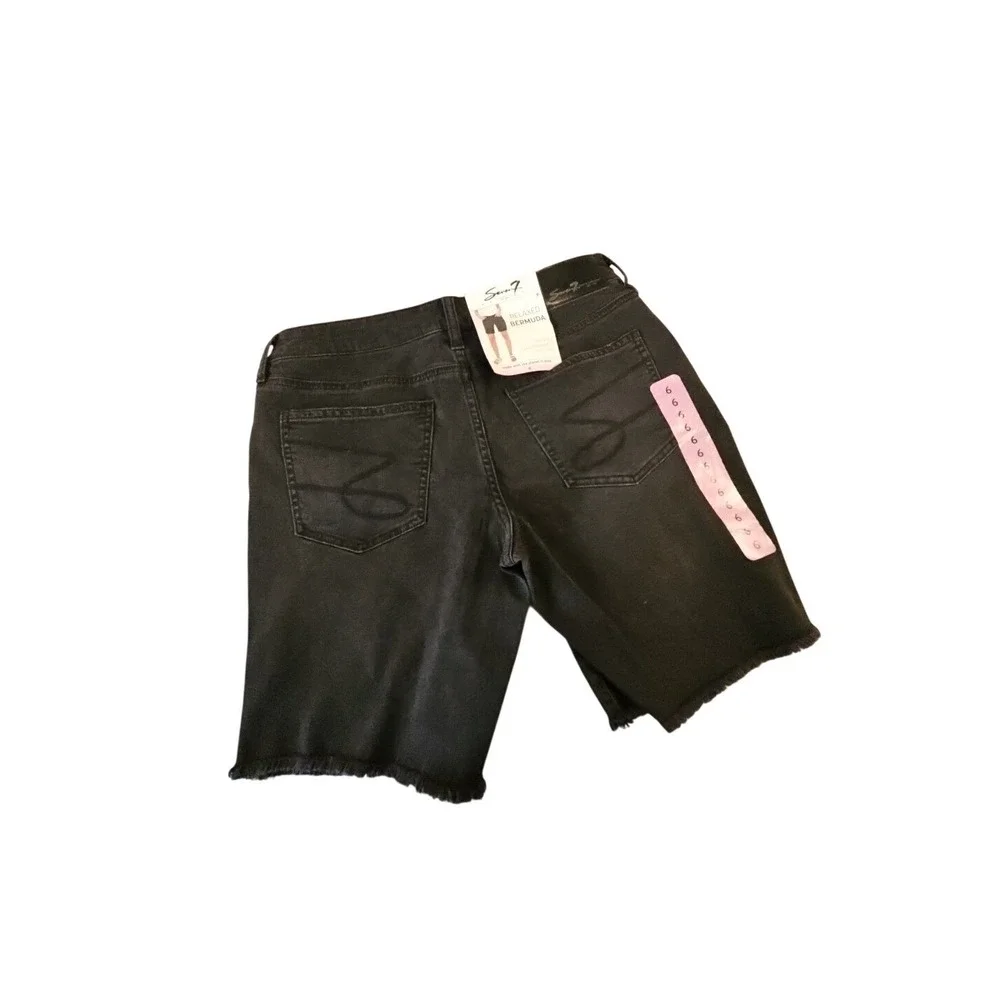 Seven7 Womens Relaxed Bermuda Denim Shorts Mid Rise Fray Hem Black Size 6 NWT‎